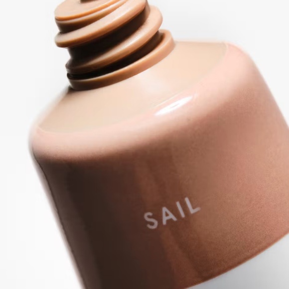 3 / $30 ⚡️Glossier Cloud Paint Seamless Cheek Shades - Picture 2 of 4